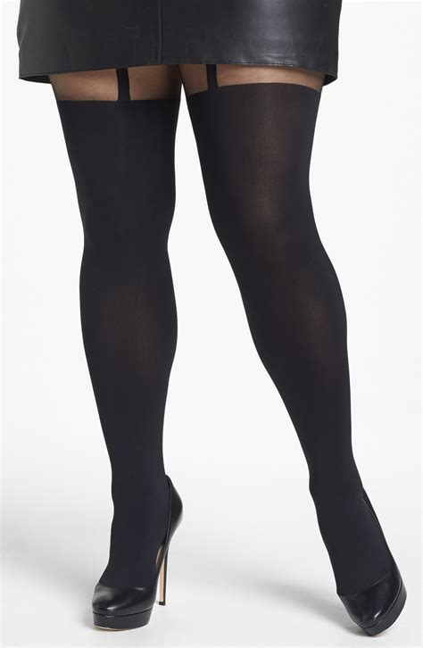50 (43% OFF) White The Icon Waspie €38. . Stockings and supenders
